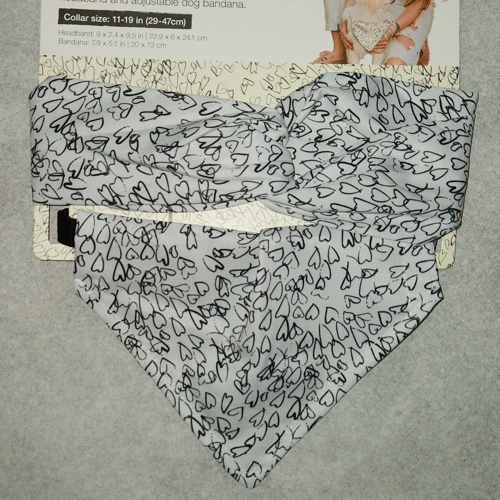 NEW Kensie Dog Bandana Scarf and Matching Headband White with Black Hearts NWT
